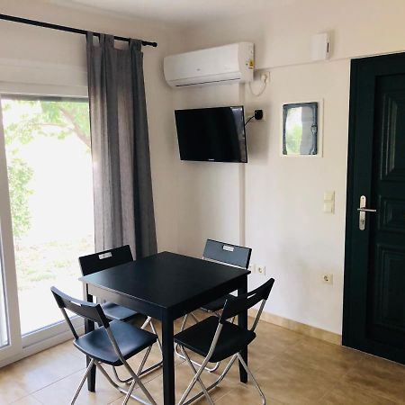 Ionian White Apartments Lefkáda Eksteriør billede