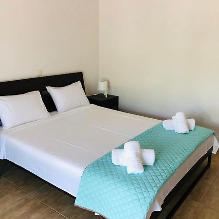 Ionian White Apartments Lefkáda Eksteriør billede
